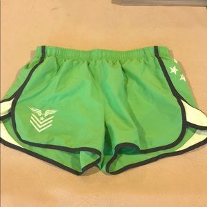 UA heat gear loose shorts